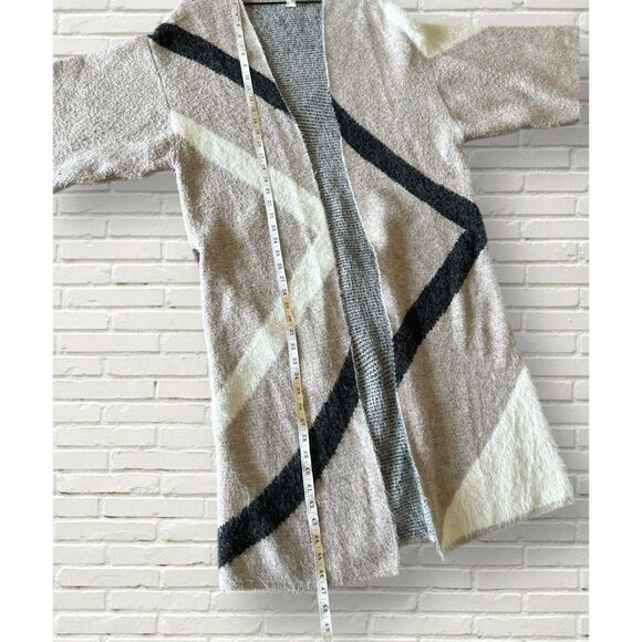 Anthropologie Akemi and Kim Antonia Sweater Open Cardigan Coat - Picture 7 of 9